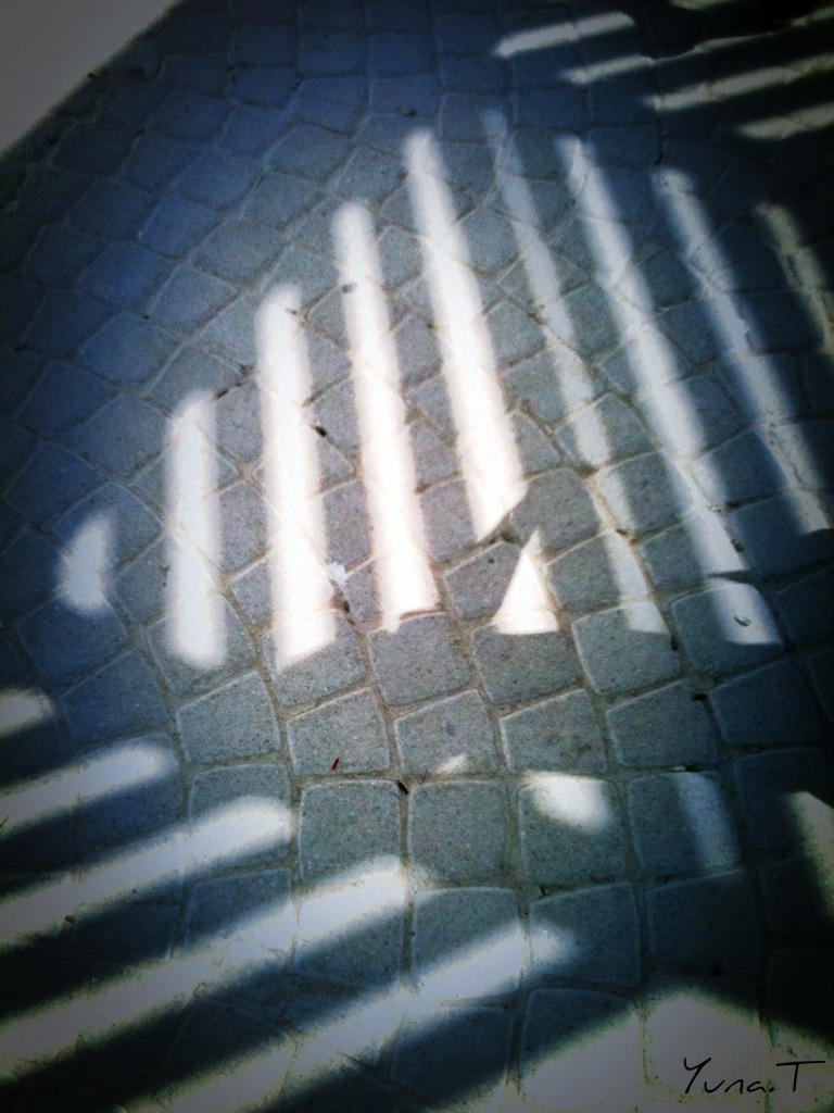 Shadow of building by YunaCookie on DeviantArt