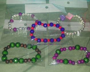 Bracelets (14)