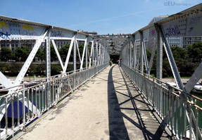 View over Passerelle Mornay