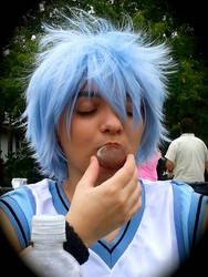 Kuroko enjoys some Mochi