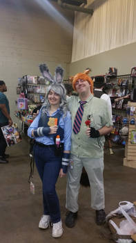 A-Kon 27-Nick Wilde and Judy Hoops