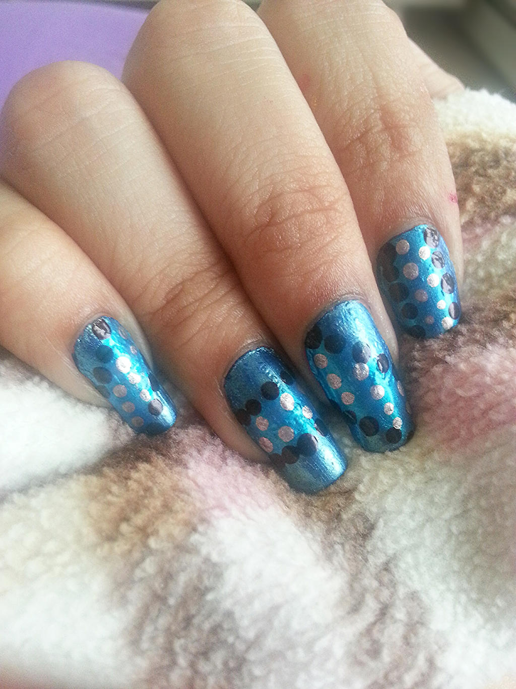 Simply Blue Dotticure Nailart