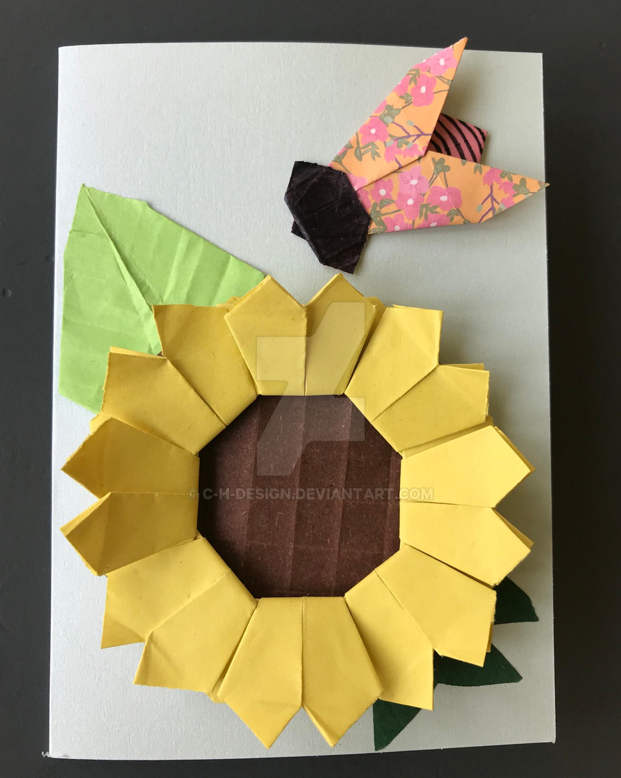 Origoni Bee Origami Bee Buttonhole Flower (Intermediate) Origami Bee