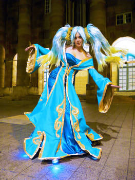 Sona-League of Legends Cosplay