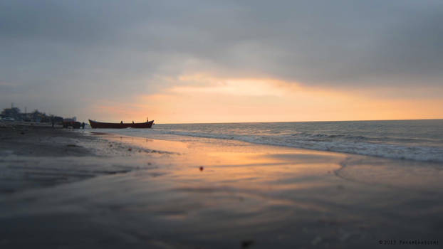 Shore and Boat by pnpayam