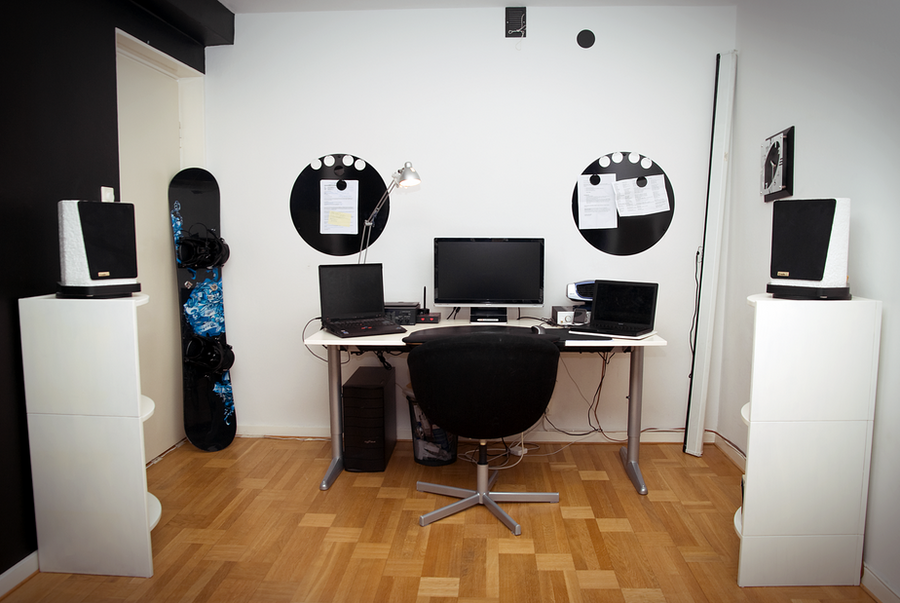 My Workstation by Arvid23