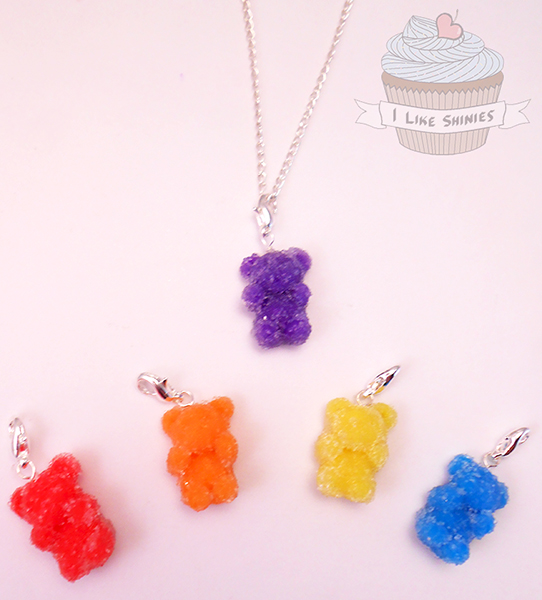 Scented sour gummybear necklace