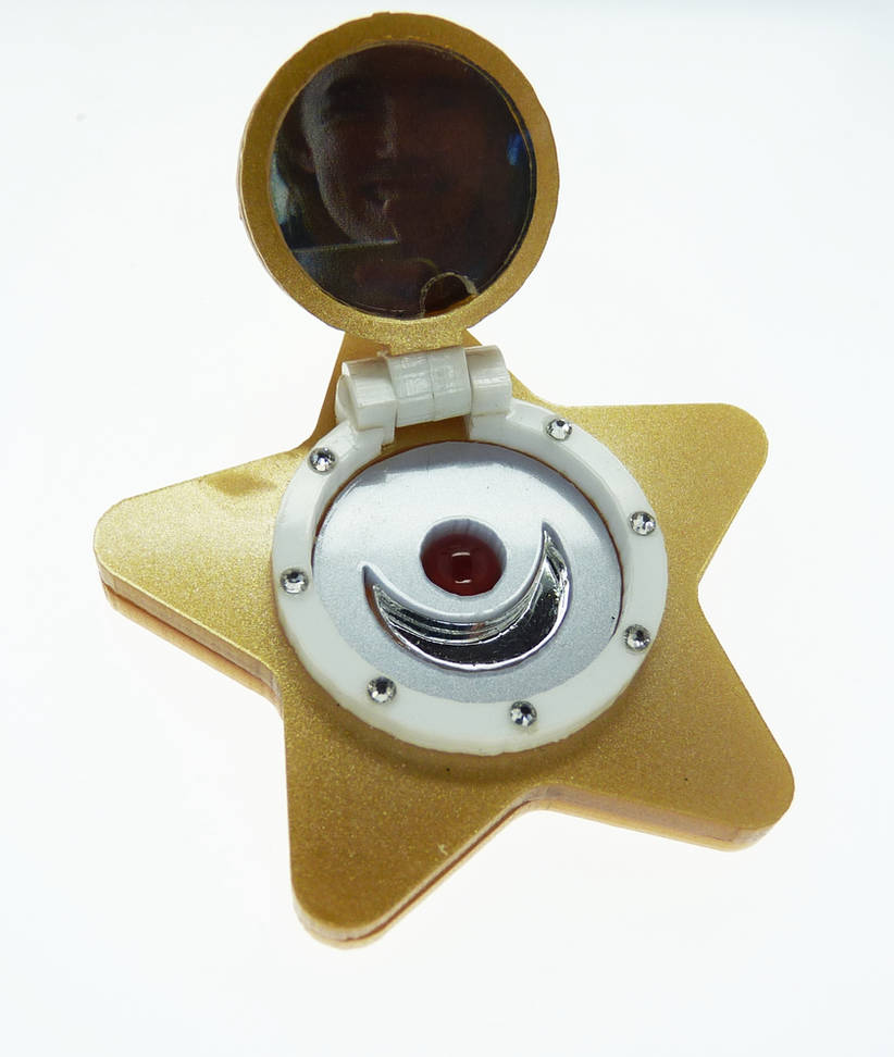 Opening Star Locket Sailor Moon OPENING Orgel star locket by JapanophileUK on DeviantArt
