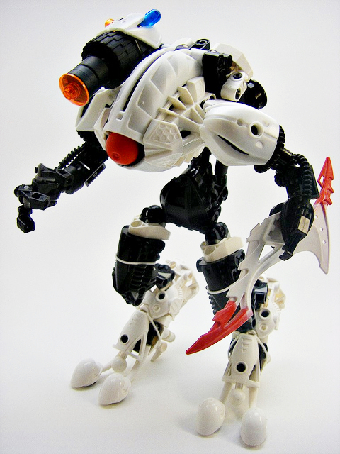 Bionicle MOC: Aperture Testing Assistant