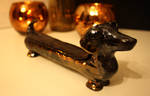 Ceramic dachshund jewellery-box II by Sinije