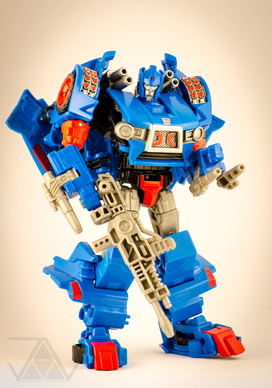 Thrilling 30 - Generations Autobot Skids