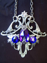 Heliotrope Filigree Necklace