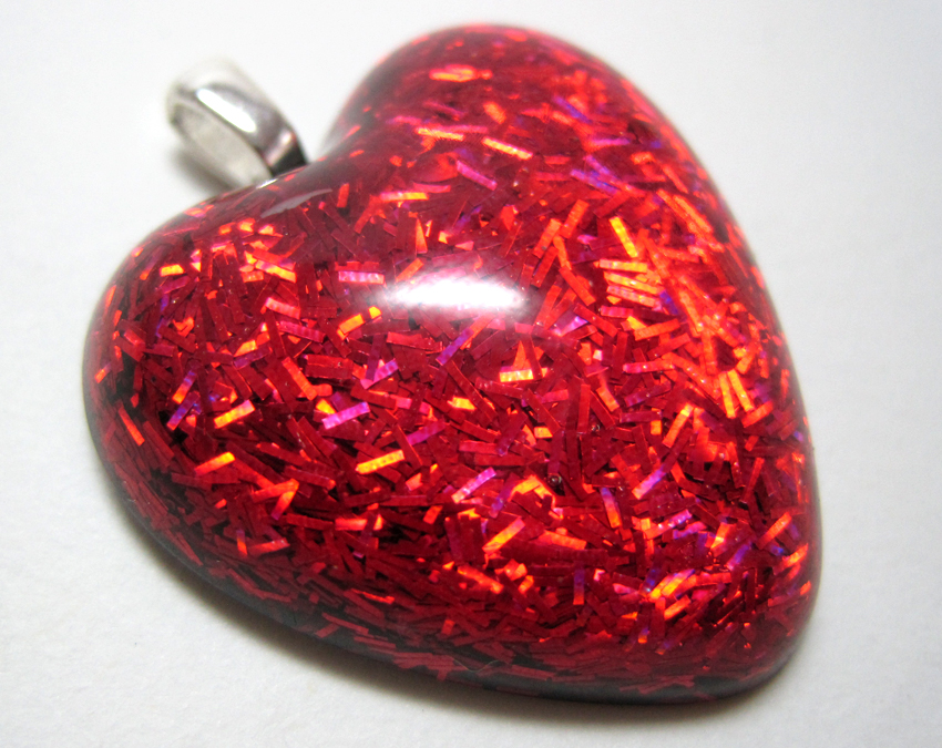 Heart Pendant w. Red Glitter