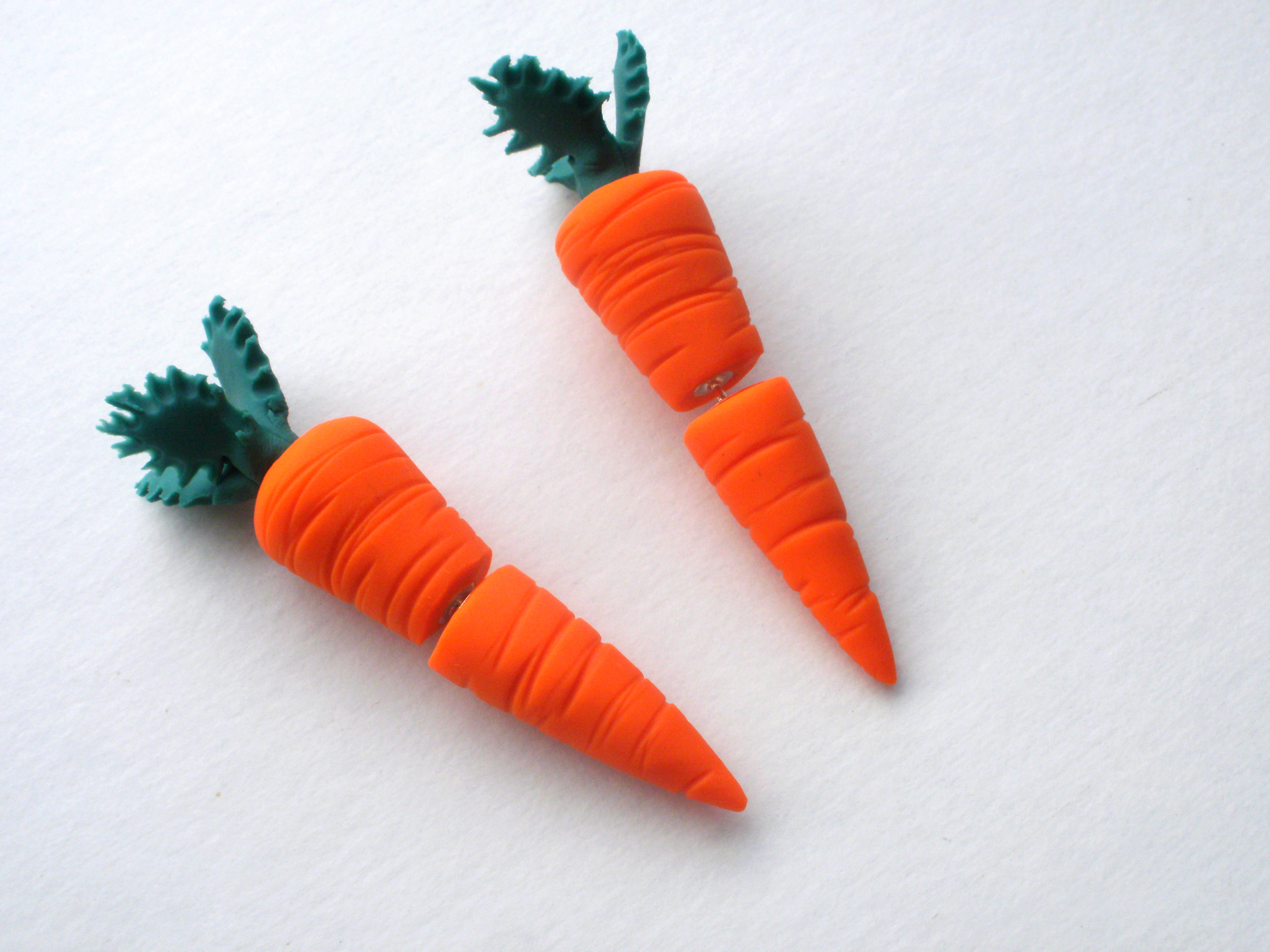 Carrot Fake Gauge Earring