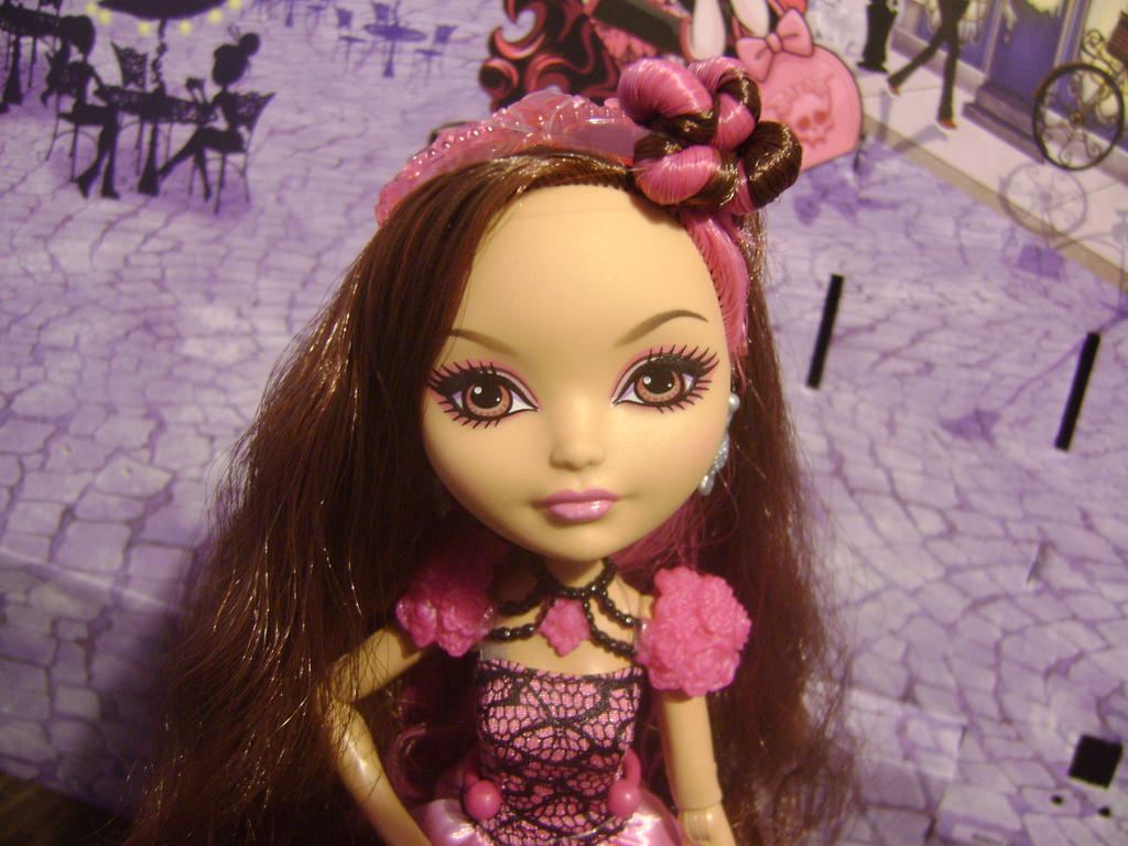 Is Briar Beauty A Royal Or A Rebel