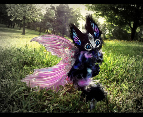 --SOLD-- Poseable Winged Baby Glass Dragon!