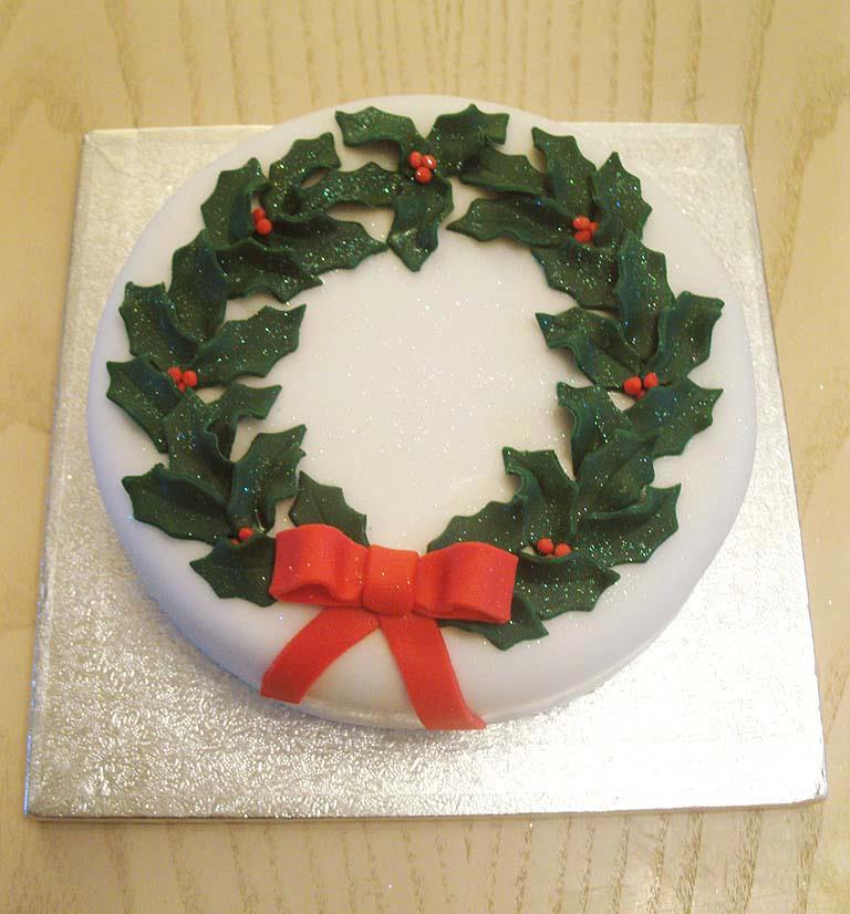 green holly wreath cake