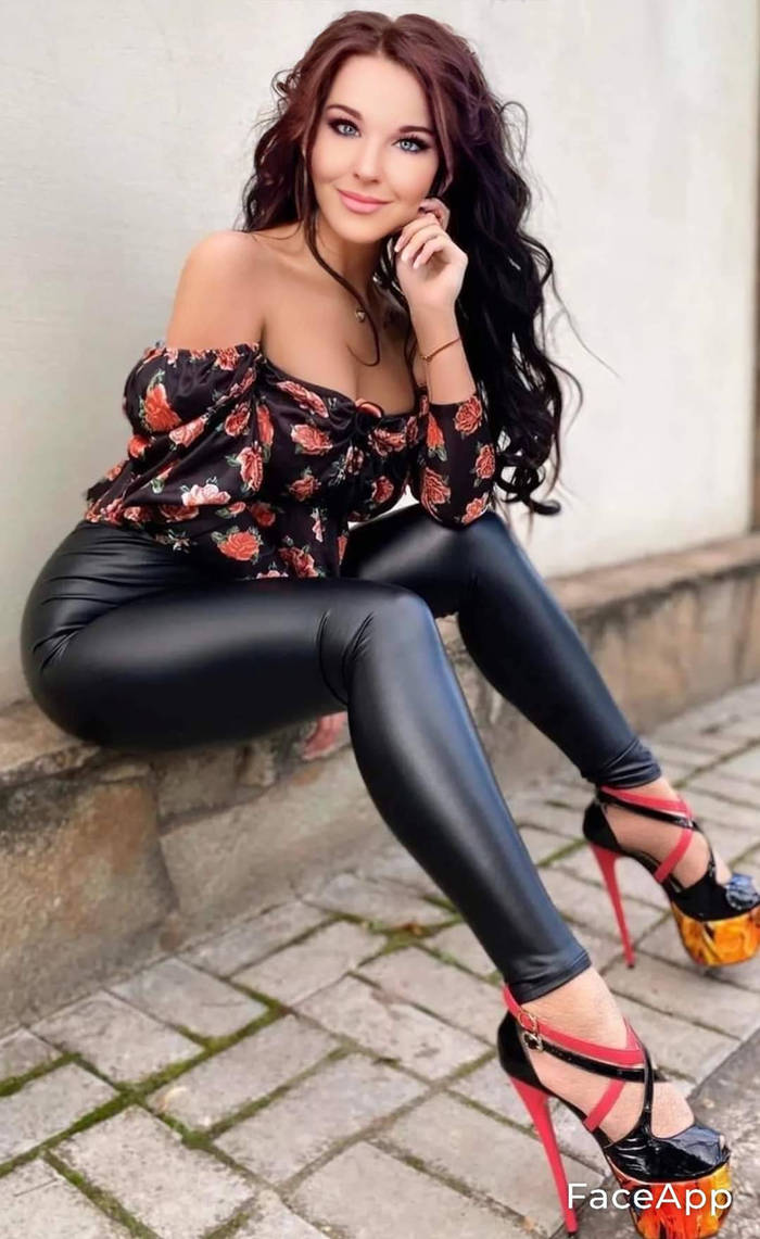 Megahead13 Deviantart Love these leggings and heels by megahead13 on DeviantArt
