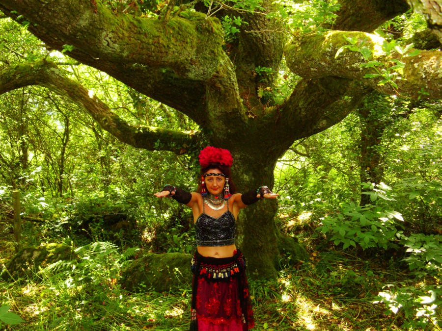 Tree ritual by Estruda on DeviantArt