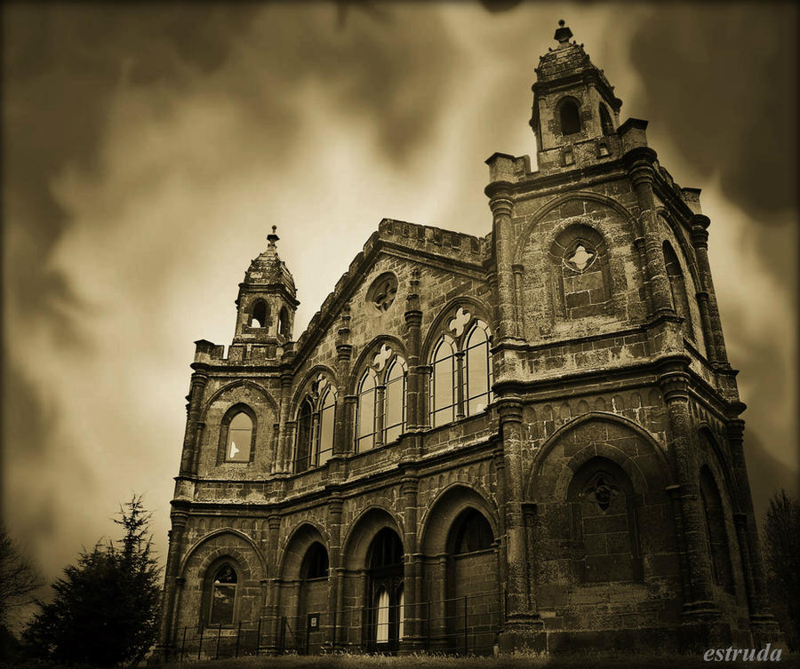 Gothic Dreams by Estruda