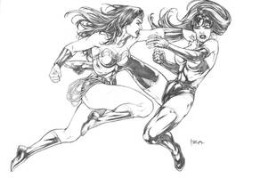 Wonder Woman vs Superwoman