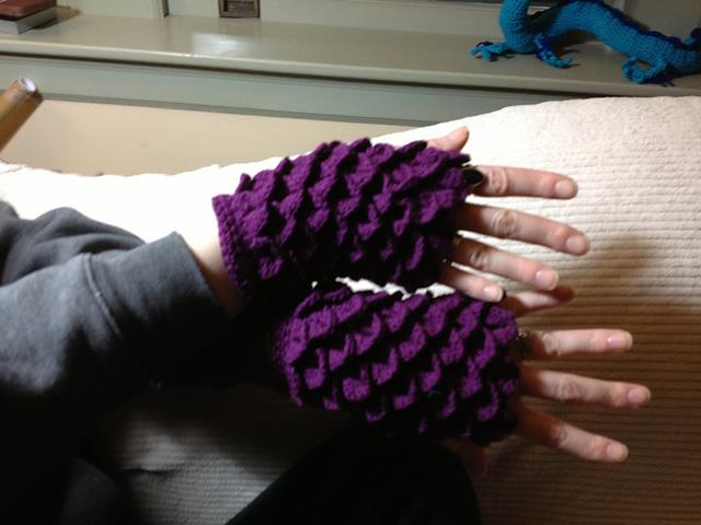 Dragonscale Gloves