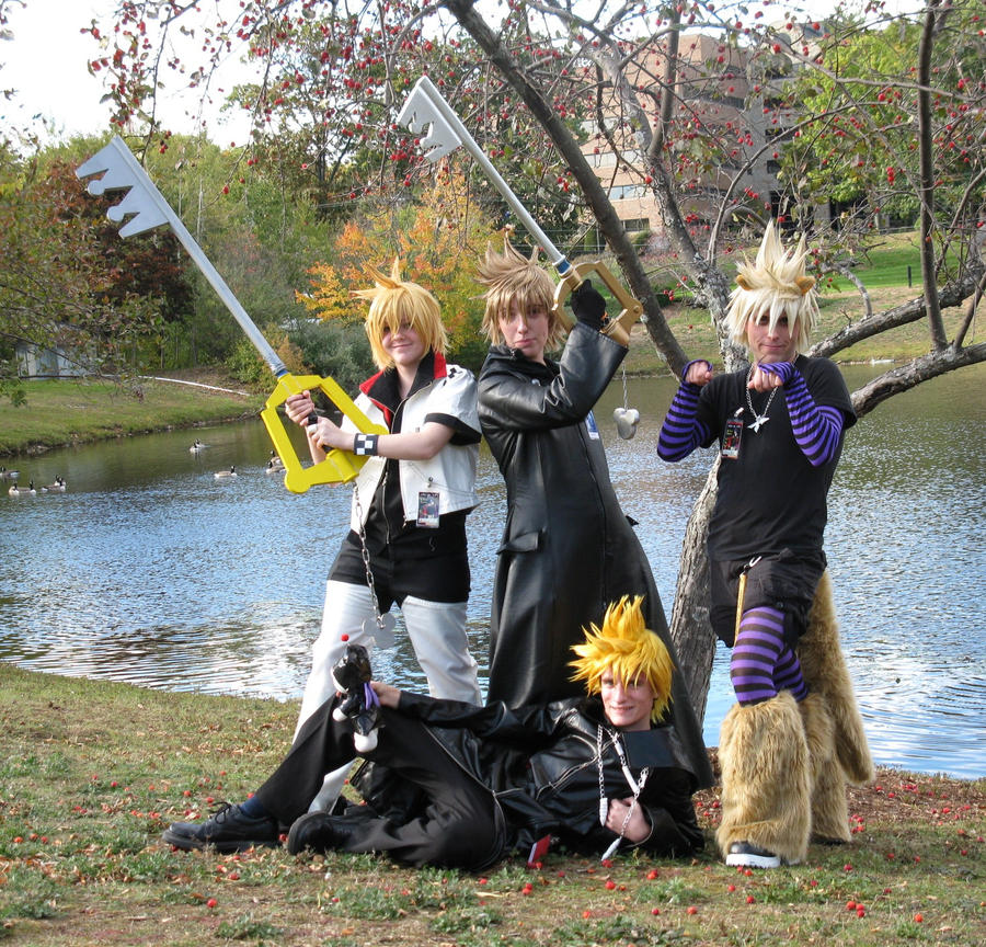 KH Photoshoot - Roxas by ZombieTits on DeviantArt