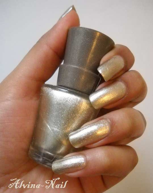 kind of gold, Alvina-Nail