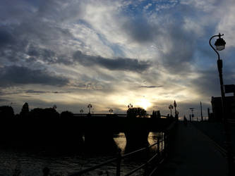 Summer dusk, Worcester Bridge