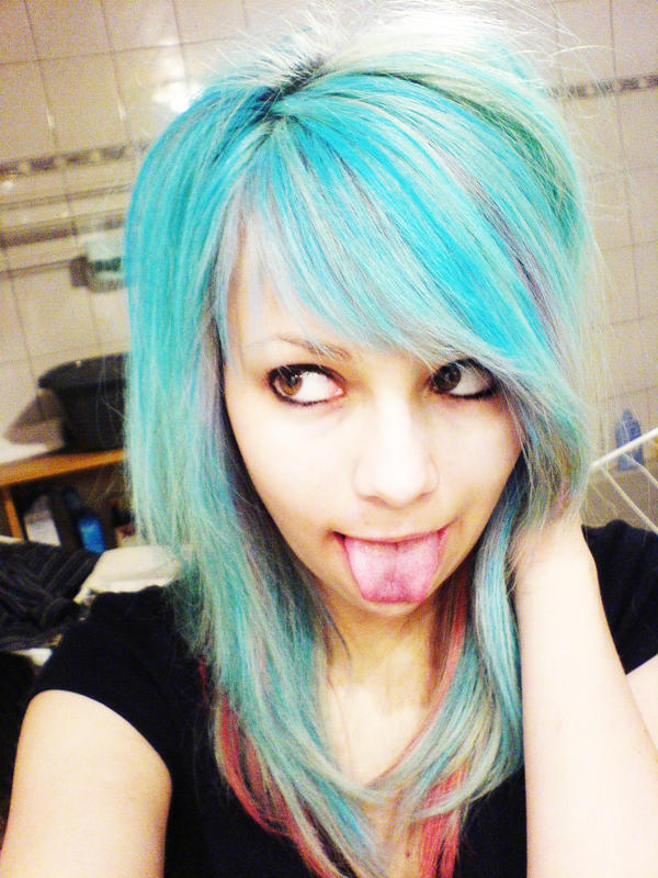 blue hair again xD