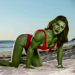 Scarlett Johansson hulked out 02