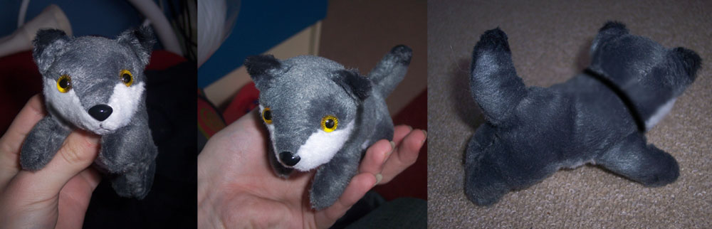 Mini magnet plush: wolfie