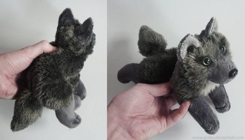 FOR SALE: Antracite wolf - small floppy