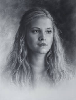 Eliza Taylor Drawing Portraits by Dry Brush