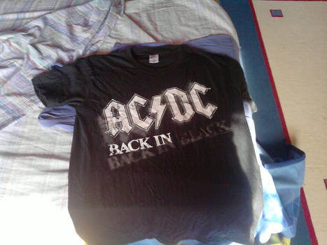 My T-shirt AC/DC