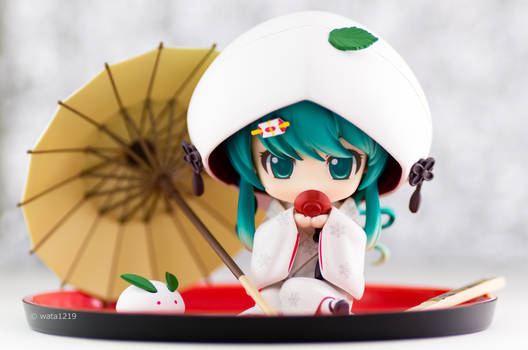 Snow Miku: Strawberry White Kimono Ver.(3)