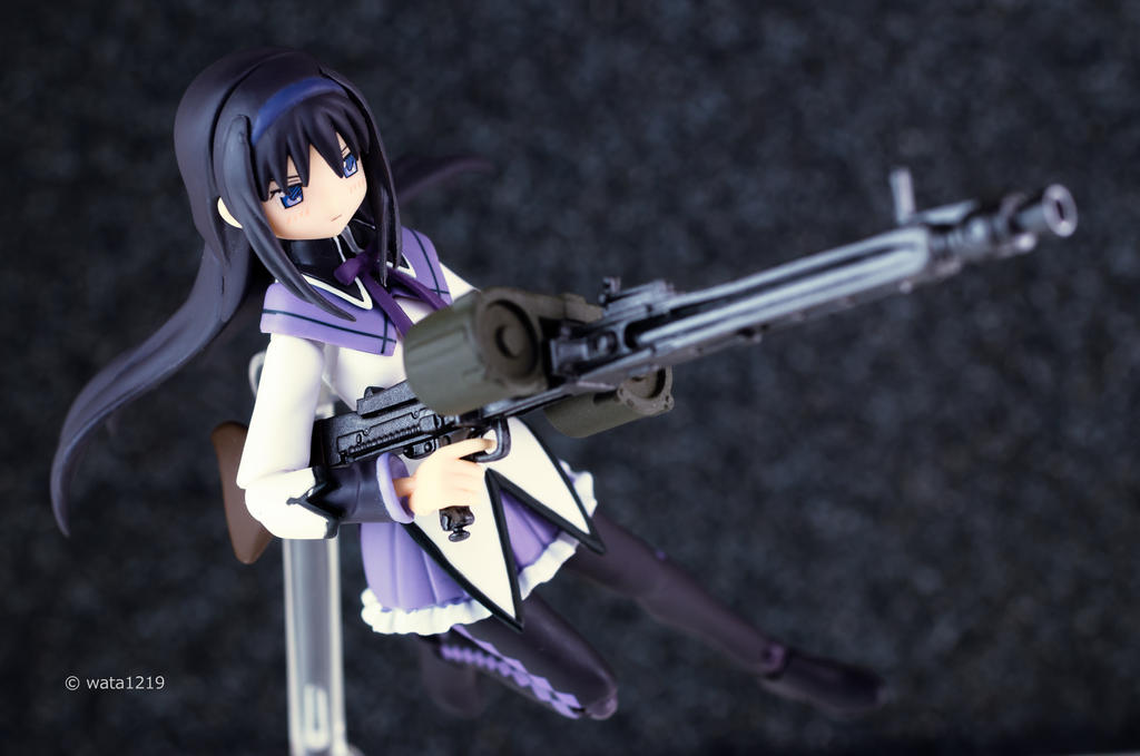 [figma] Homura Akemi and MG42S (115)-1