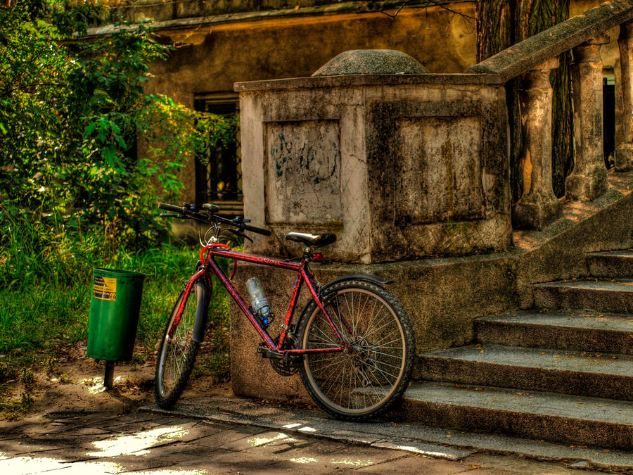 lonely bicycle HDR