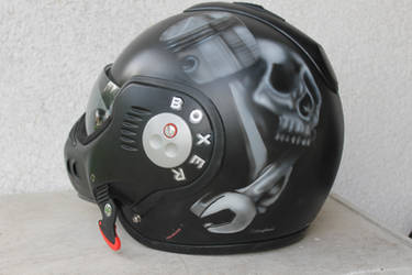 Skull helmet