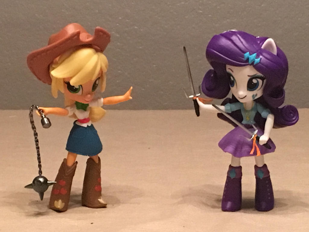 EqG Minis: AJ vs Rarity