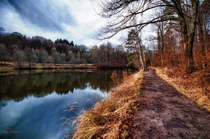 Lakeside Path 03