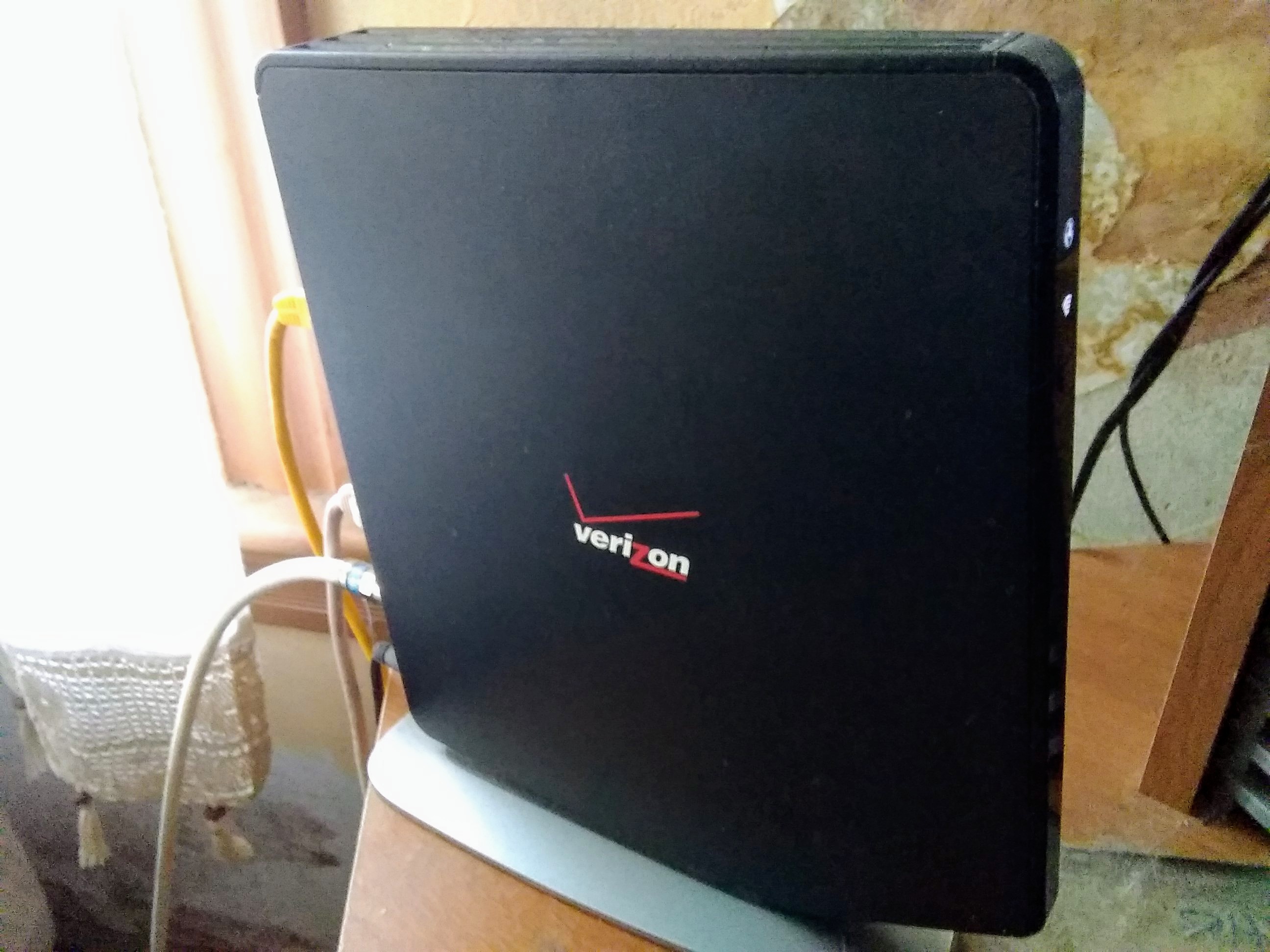 Verizon Old Router The old modem from Verizon by MJEGameandComicFan89 on DeviantArt