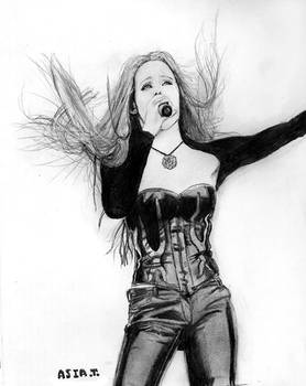 Simone Simons 2