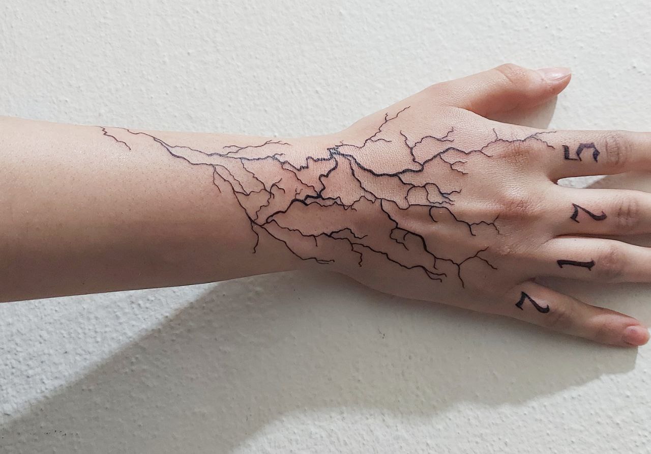 Lightning Tattoo 