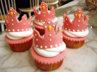 Tiara Cupcakes