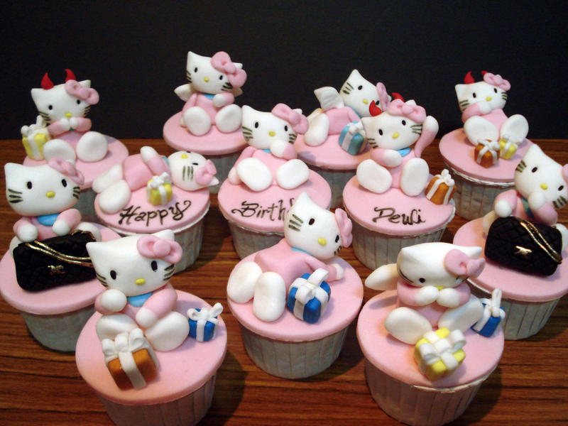 Hello Kitty Cupcakes By Sliceofcake On Deviantart