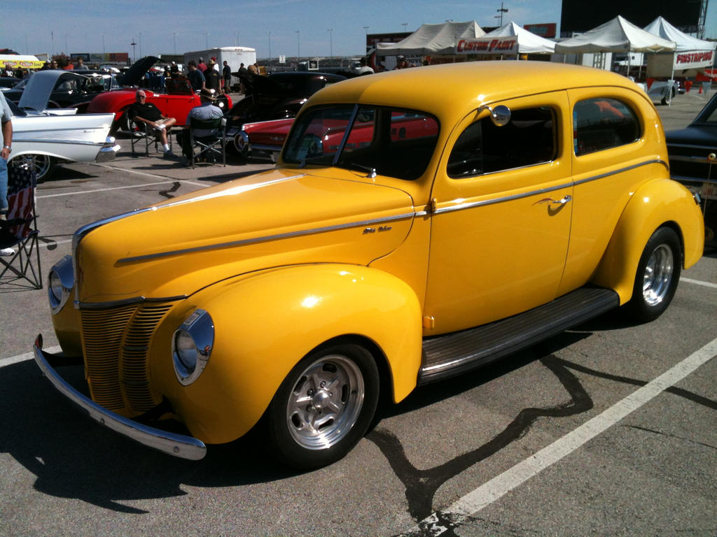 40's Yellow Ford