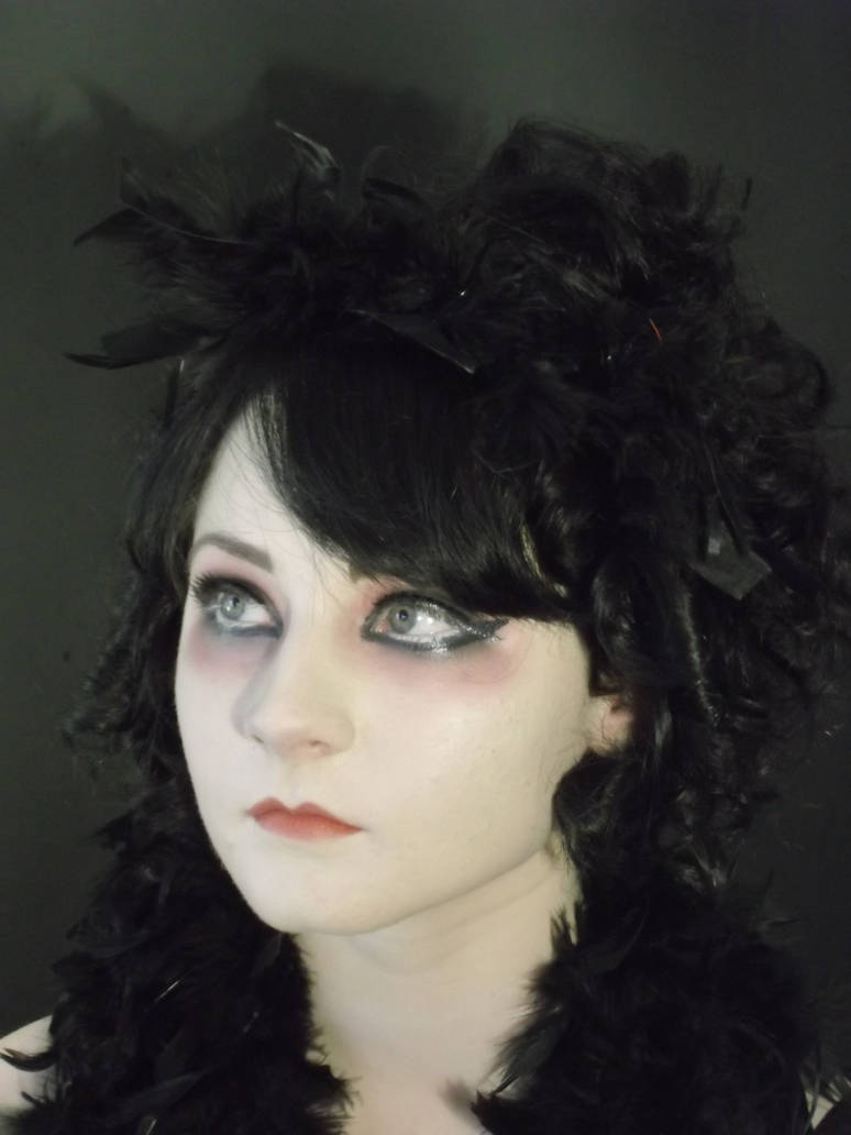Vampyric Catwalk character look by punkd-pyroshadow
