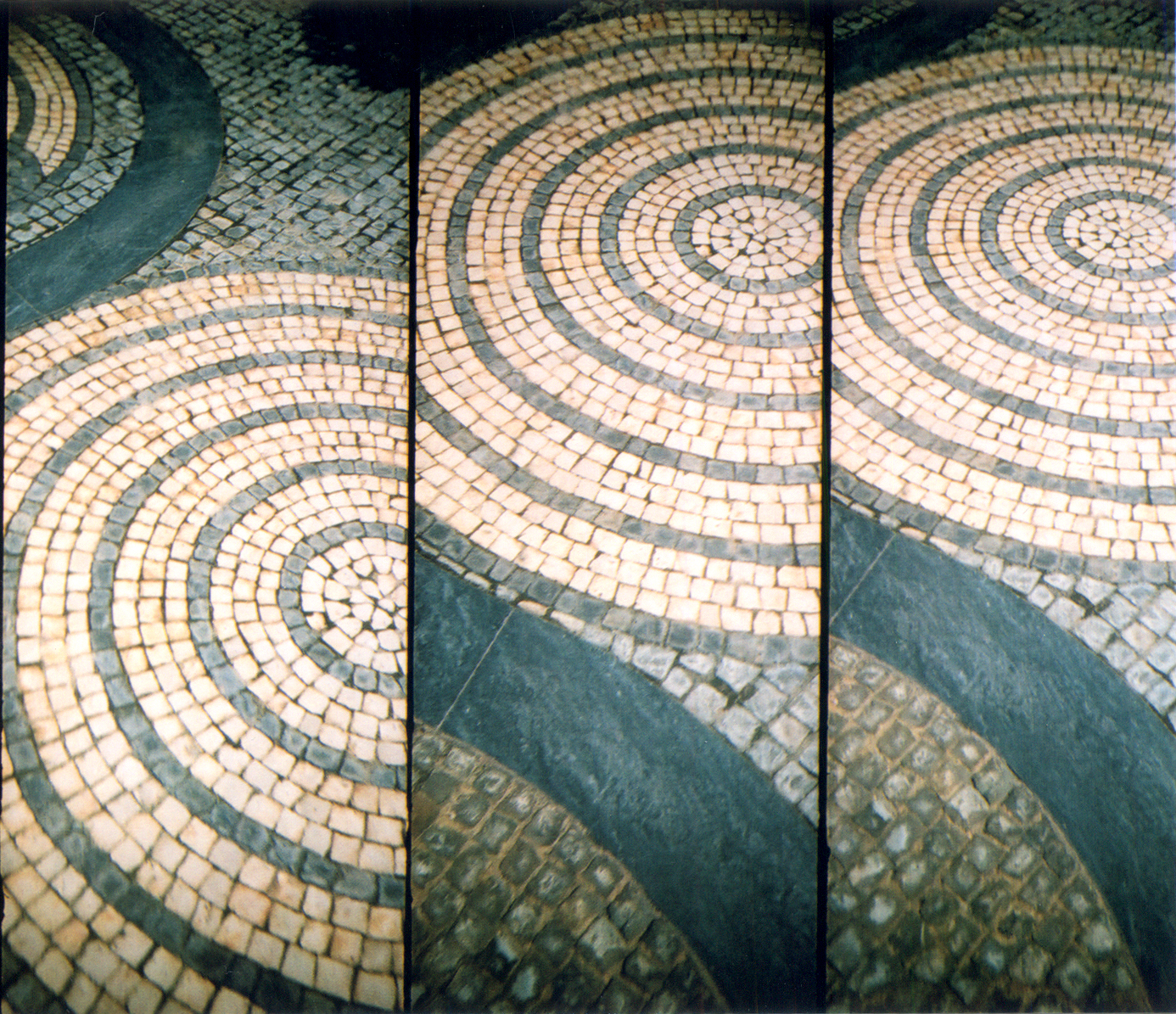 Portuguese pavement