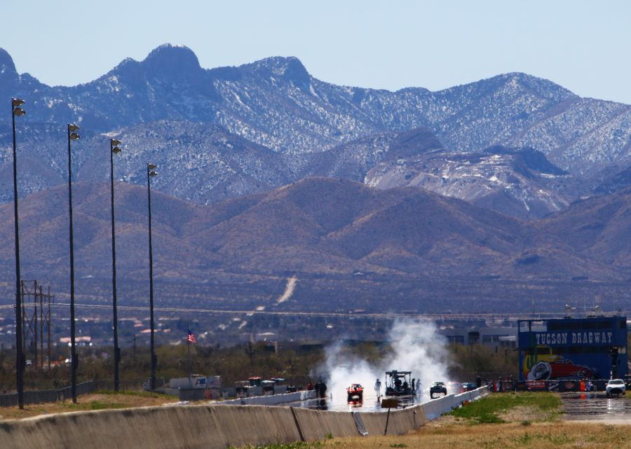 Drag racing in Tucson, AZ by finhead4ever on DeviantArt